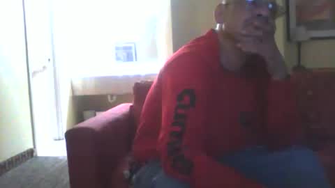 Snapshot of loveazz4me chatting on November 18, 11:58 am loveazz4me online show from November 18, 11:58 am