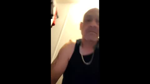 Snapshot of loveazz4me chatting on March 3, 10:32 am loveazz4me online show from March 3, 10:32 am