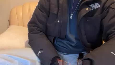 lovecoquin online show from March 27, 4:40 am