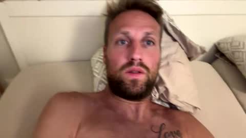 Snapshot of lovefuesse chatting on September 11, 8:53 pm lovefuesse online show from September 11, 8:53 pm