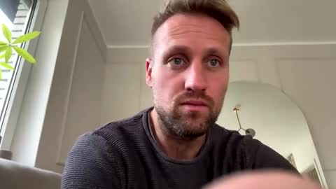 Snapshot of lovefuesse chatting on October 31, 2:29 pm lovefuesse online show from October 31, 2:29 pm