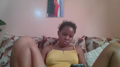 Snapshot of lovegal335 chatting on March 27, 8:09 am lovegal335 online show from March 27, 8:09 am
