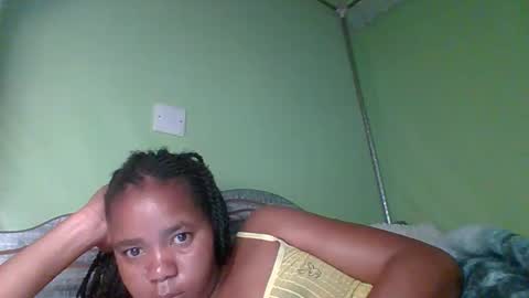 Snapshot of lovegal335 chatting on April 22, 8:50 am lovegal335 online show from April 22, 8:50 am