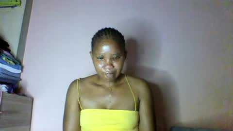 Snapshot of lovegal335 chatting on July 8, 7:07 pm lovegal335 online show from July 8, 7:07 pm