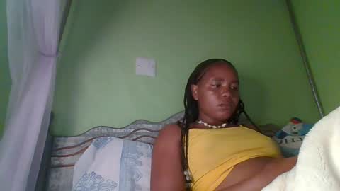 Snapshot of lovegal335 chatting on July 28, 11:17 am lovegal335 online show from July 28, 11:17 am