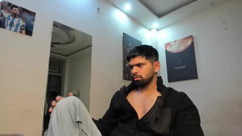 Snapshot of lovehairyindian chatting on February 27, 11:20 am Indian hairy online show from February 27, 11:20 am