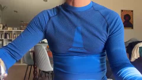 Loveisperfect online show from March 22, 9:45 am