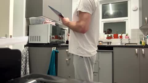 Snapshot of loveit23456 chatting on February 15, 1:24 am getnaked123 online show from February 15, 1:24 am