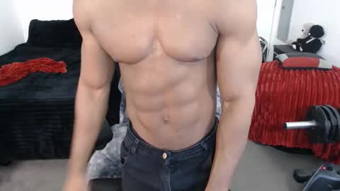 Snapshot of loveleexd21 chatting on February 19, 3:30 pm loveleexd21 online show from February 19, 3:30 pm