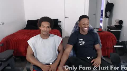 loveleexd21 online show from April 18, 6:34 pm