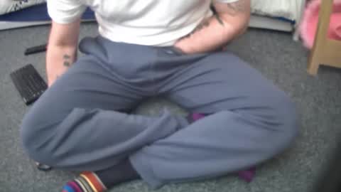 Snapshot of lovelength99 chatting on December 30, 11:37 am lovelength99 online show from December 30, 11:37 am