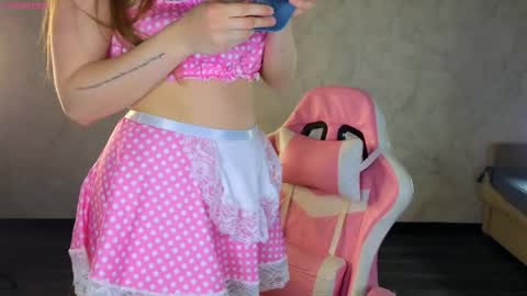 Molly online show from April 13, 5:29 pm