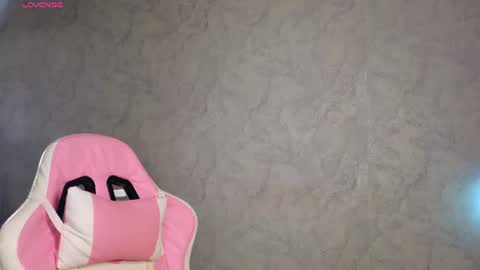 Snapshot of lovelly_molly chatting on June 28, 6:36 pm Molly online show from June 28, 6:36 pm
