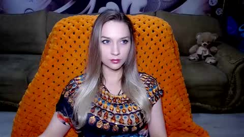 Snapshot of lovellymalina chatting on January 11, 2:25 pm private open online show from January 11, 2:25 pm