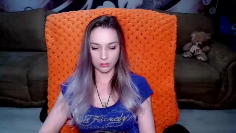 Snapshot of lovellymalina chatting on February 8, 5:39 pm private open online show from February 8, 5:39 pm