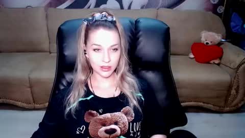 private open online show from March 13, 1:51 pm