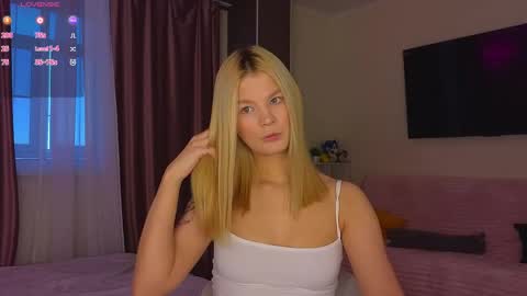 Jenny online show from April 7, 3:29 am