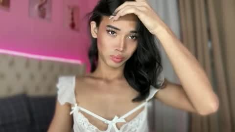 Snapshot of lovely_briana1 chatting on May 18, 10:04 pm BABY BRIANA online show from May 18, 10:04 pm