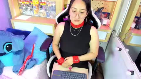 Snapshot of lovely_chloe19 chatting on January 24, 2:30 pm Chloe online show from January 24, 2:30 pm