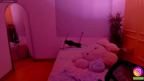 Emma online show from May 13, 1:30 pm