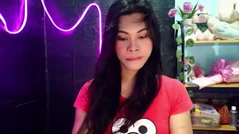 lovely_krizzy online show from April 15, 11:39 am