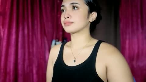 Snapshot of lovely_kurtny04 chatting on April 15, 3:24 am LOVE online show from April 15, 3:24 am