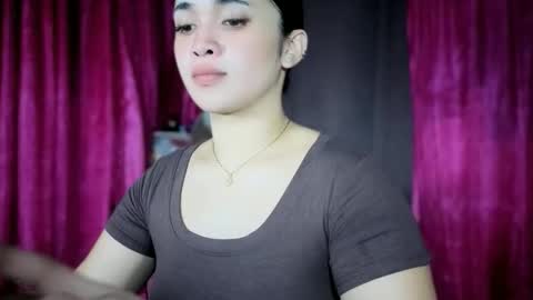 Snapshot of lovely_kurtny04 chatting on April 28, 5:40 pm LOVE online show from April 28, 5:40 pm