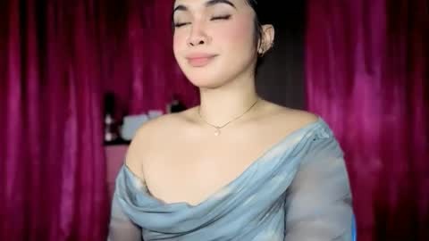 Snapshot of lovely_kurtny04 chatting on May 23, 1:15 pm LOVE online show from May 23, 1:15 pm