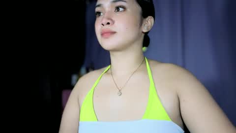 Snapshot of lovely_kurtny04 chatting on July 3, 4:52 am LOVE online show from July 3, 4:52 am
