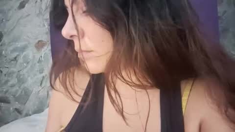 Snapshot of lovely_maia chatting on November 7, 11:05 pm Maya online show from November 7, 11:05 pm