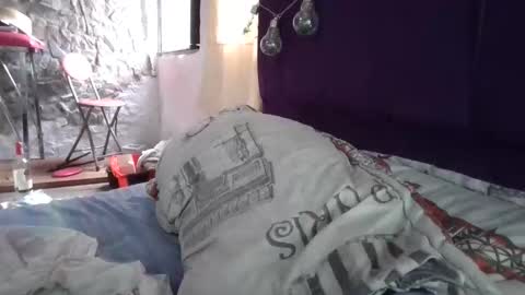 Snapshot of lovely_maia chatting on February 24, 10:41 pm Maya online show from February 24, 10:41 pm