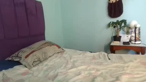 Snapshot of lovely_maia chatting on March 18, 1:36 pm Maya online show from March 18, 1:36 pm