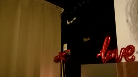 Snapshot of lovely_me165244 chatting on February 13, 7:10 pm mooie man online show from February 13, 7:10 pm