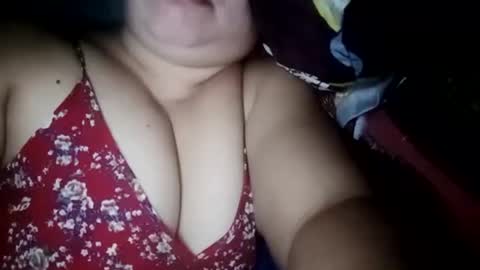 Snapshot of lovely_orchid chatting on December 26, 2:27 pm lovely_orchid online show from December 26, 2:27 pm