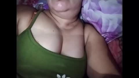 Snapshot of lovely_orchid chatting on October 8, 9:51 am lovely_orchid online show from October 8, 9:51 am