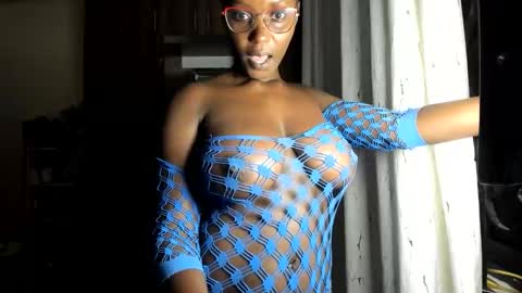 Snapshot of lovely_princes1 chatting on May 17, 6:26 pm I am witty online show from May 17, 6:26 pm