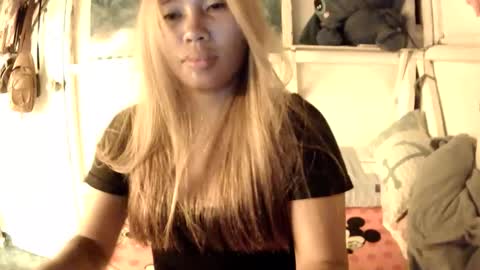 Snapshot of lovely_shei chatting on April 20, 3:15 pm lovely online show from April 20, 3:15 pm