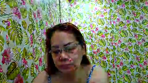 Snapshot of lovelyasiancutie chatting on February 27, 9:15 pm lovelyasiancutie online show from February 27, 9:15 pm