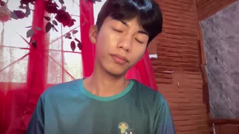 Snapshot of lovelyboy_jm chatting on May 15, 11:12 pm lovelyboy_jm online show from May 15, 11:12 pm