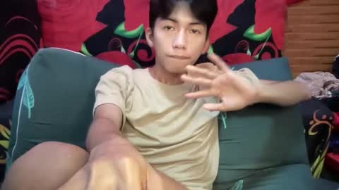Snapshot of lovelyboy_jm chatting on May 18, 4:07 am lovelyboy_jm online show from May 18, 4:07 am