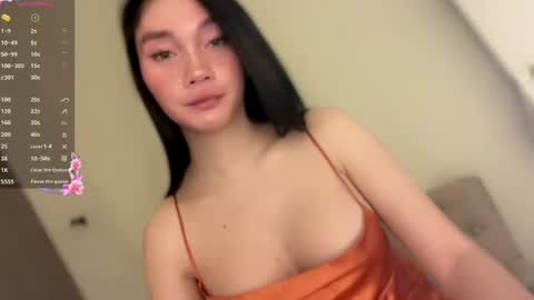 Snapshot of lovelychessa chatting on May 14, 10:27 pm Natasha online show from May 14, 10:27 pm