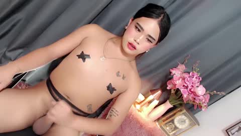 Snapshot of lovelydollsandra chatting on February 19, 2:12 am lovelydollsandra online show from February 19, 2:12 am