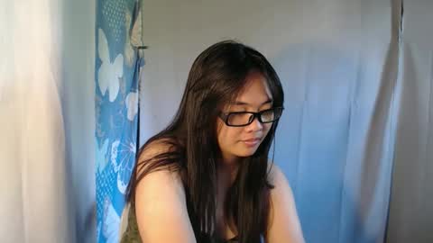 Kadita3 online show from May 8, 1:33 am