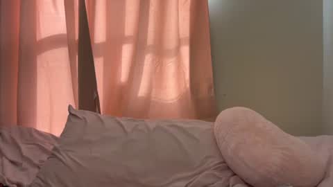 Snapshot of lovelykatiebabe chatting on September 23, 1:36 pm lovelykatiebabe online show from September 23, 1:36 pm