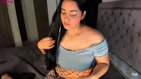 Snapshot of lovelykendall chatting on October 30, 12:50 pm Kendall  online show from October 30, 12:50 pm