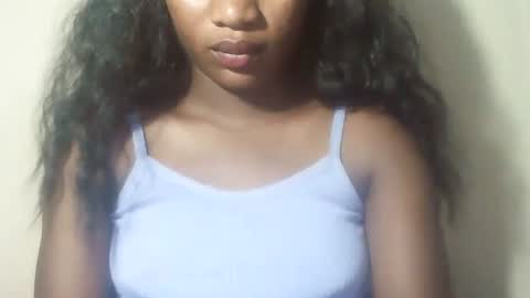 lovelylarra online show from March 27, 8:30 pm