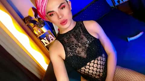 lovelymiss_shyna11 online show from June 15, 4:42 pm