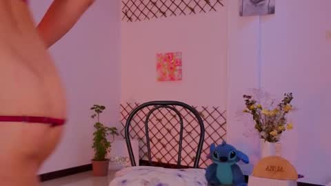 lovelymoon_ online show from May 15, 5:14 am