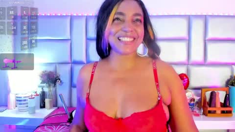 Snapshot of lovelynickyy chatting on May 14, 12:23 pm Nicky online show from May 14, 12:23 pm