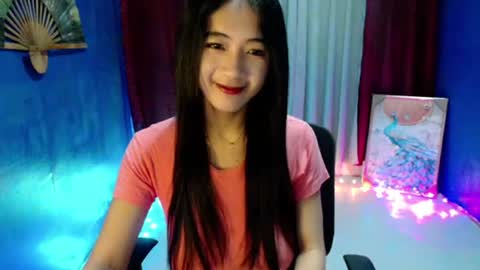 Snapshot of lovelypetite143 chatting on July 5, 7:21 pm lovelypetite143 online show from July 5, 7:21 pm